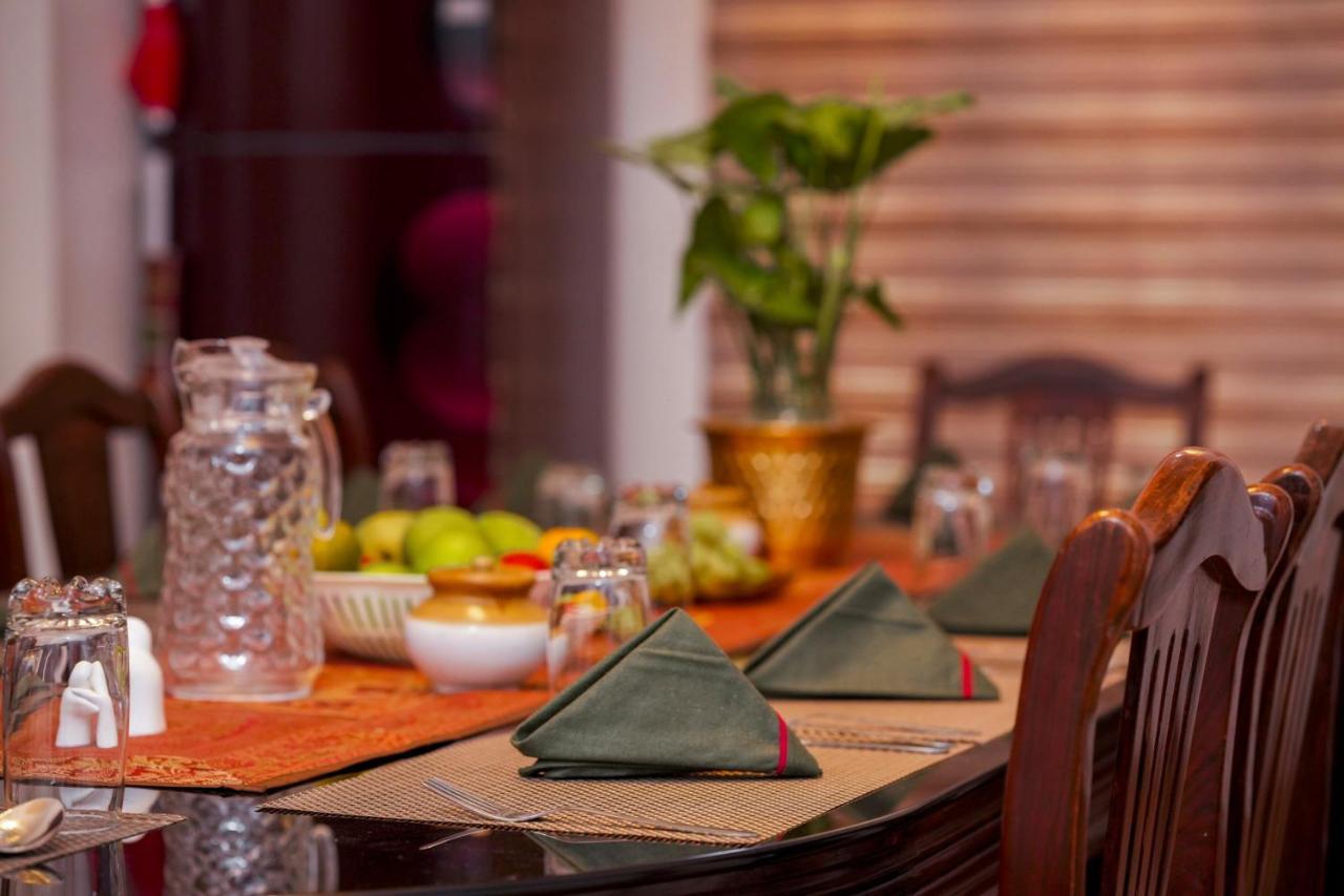 Parudeesa - Heavenly- Luxurious Palace Look-Near Cbd - Kerala - India With Breakfast Kaladi Luaran gambar
