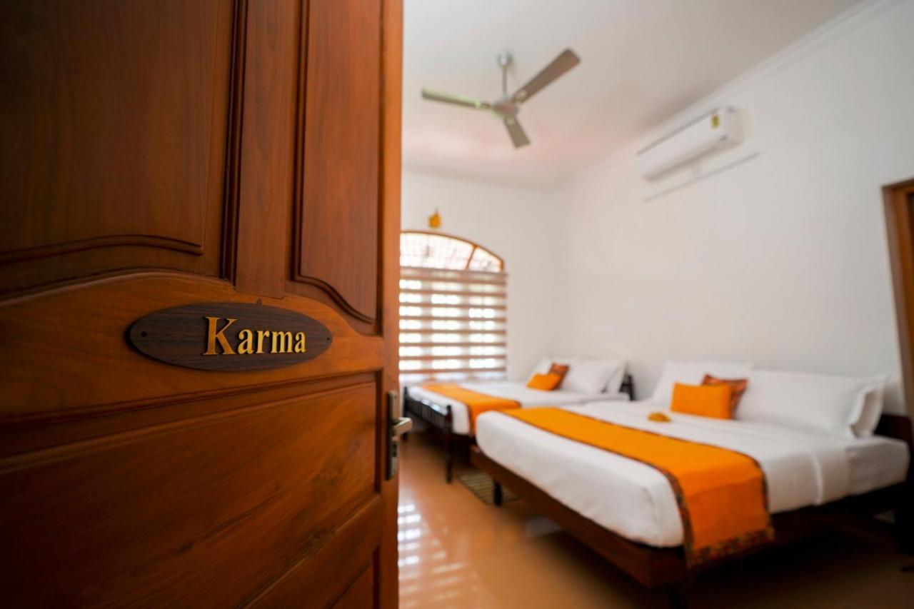 Parudeesa - Heavenly- Luxurious Palace Look-Near Cbd - Kerala - India With Breakfast Kaladi Bilik gambar
