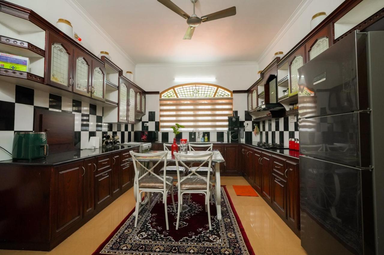 Parudeesa - Heavenly- Luxurious Palace Look-Near Cbd - Kerala - India With Breakfast Kaladi Luaran gambar