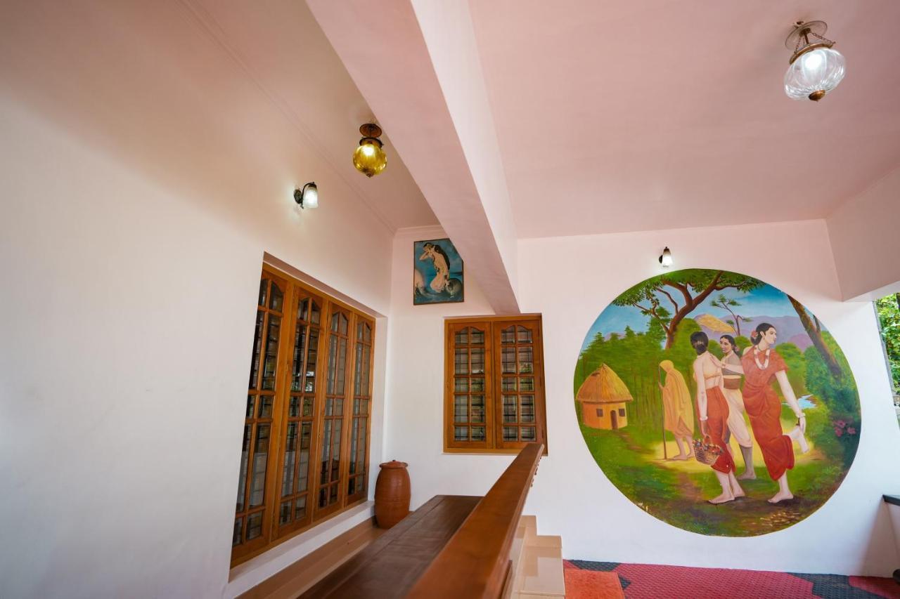 Parudeesa - Heavenly- Luxurious Palace Look-Near Cbd - Kerala - India With Breakfast Kaladi Luaran gambar