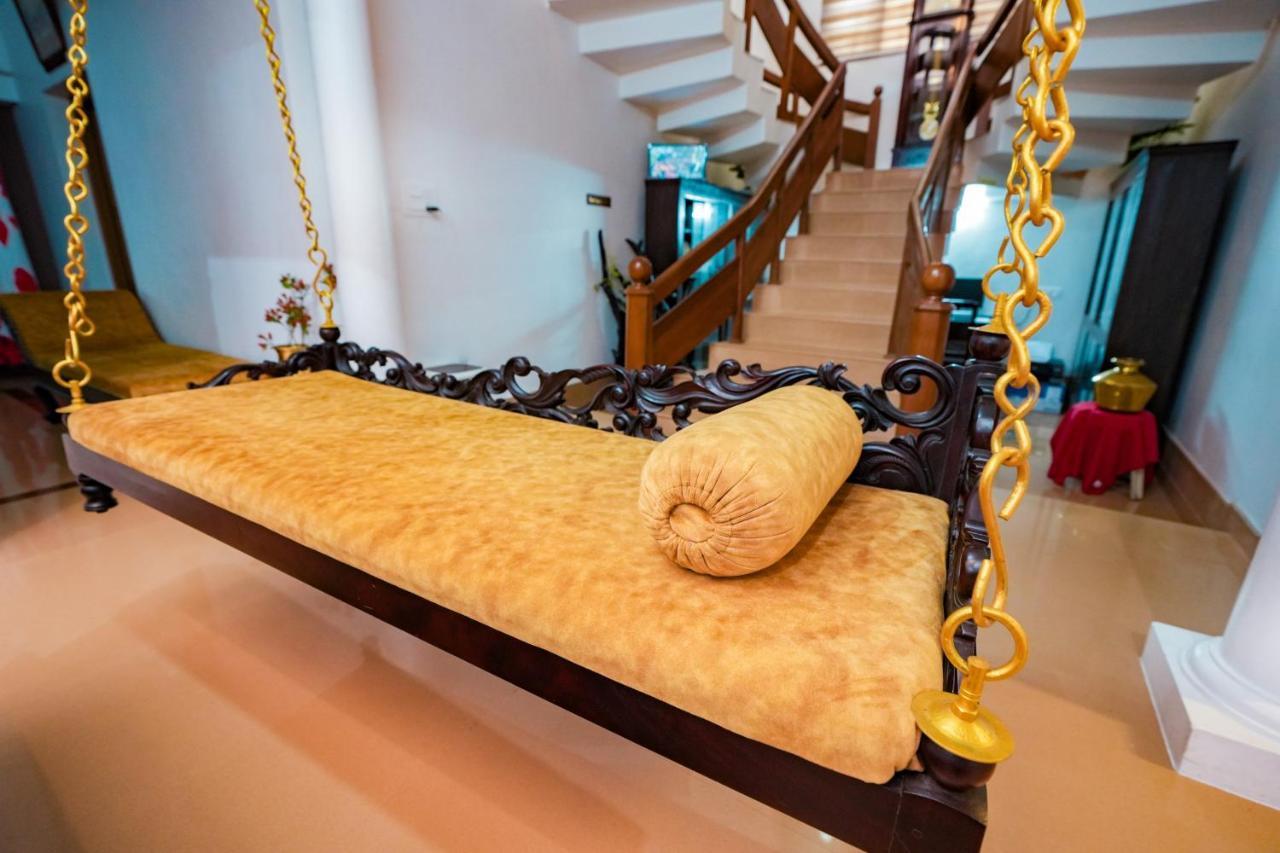 Parudeesa - Heavenly- Luxurious Palace Look-Near Cbd - Kerala - India With Breakfast Kaladi Luaran gambar
