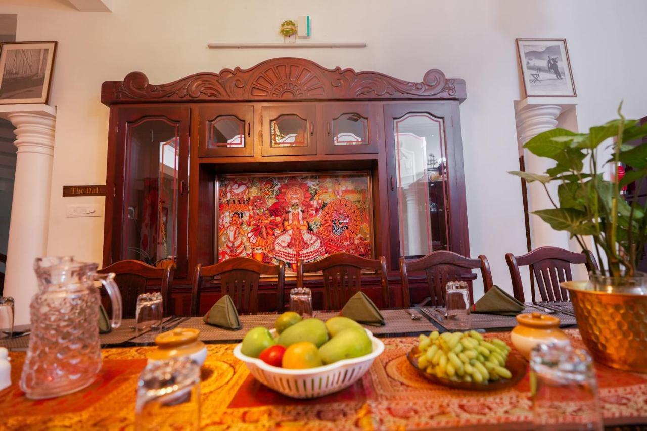 Parudeesa - Heavenly- Luxurious Palace Look-Near Cbd - Kerala - India With Breakfast Kaladi Luaran gambar
