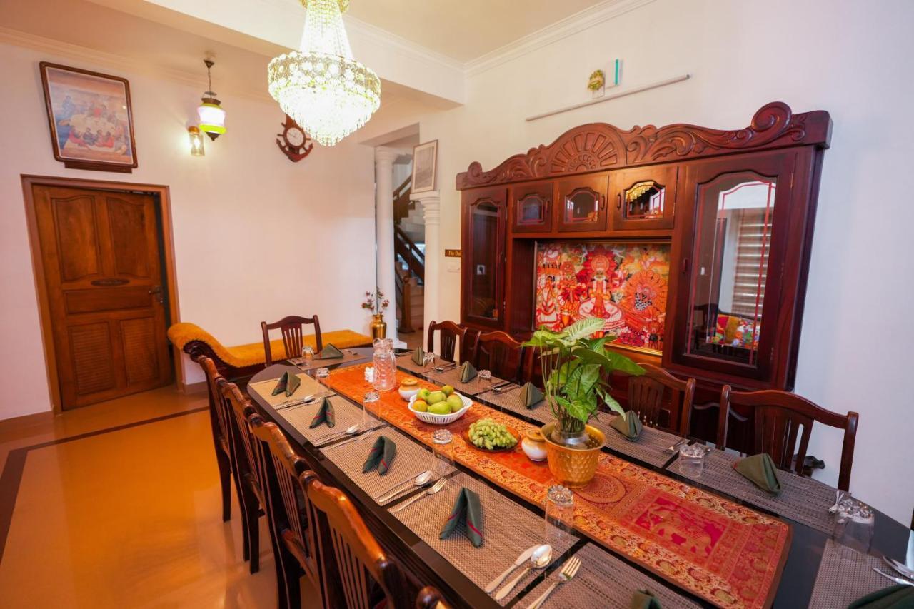 Parudeesa - Heavenly- Luxurious Palace Look-Near Cbd - Kerala - India With Breakfast Kaladi Luaran gambar