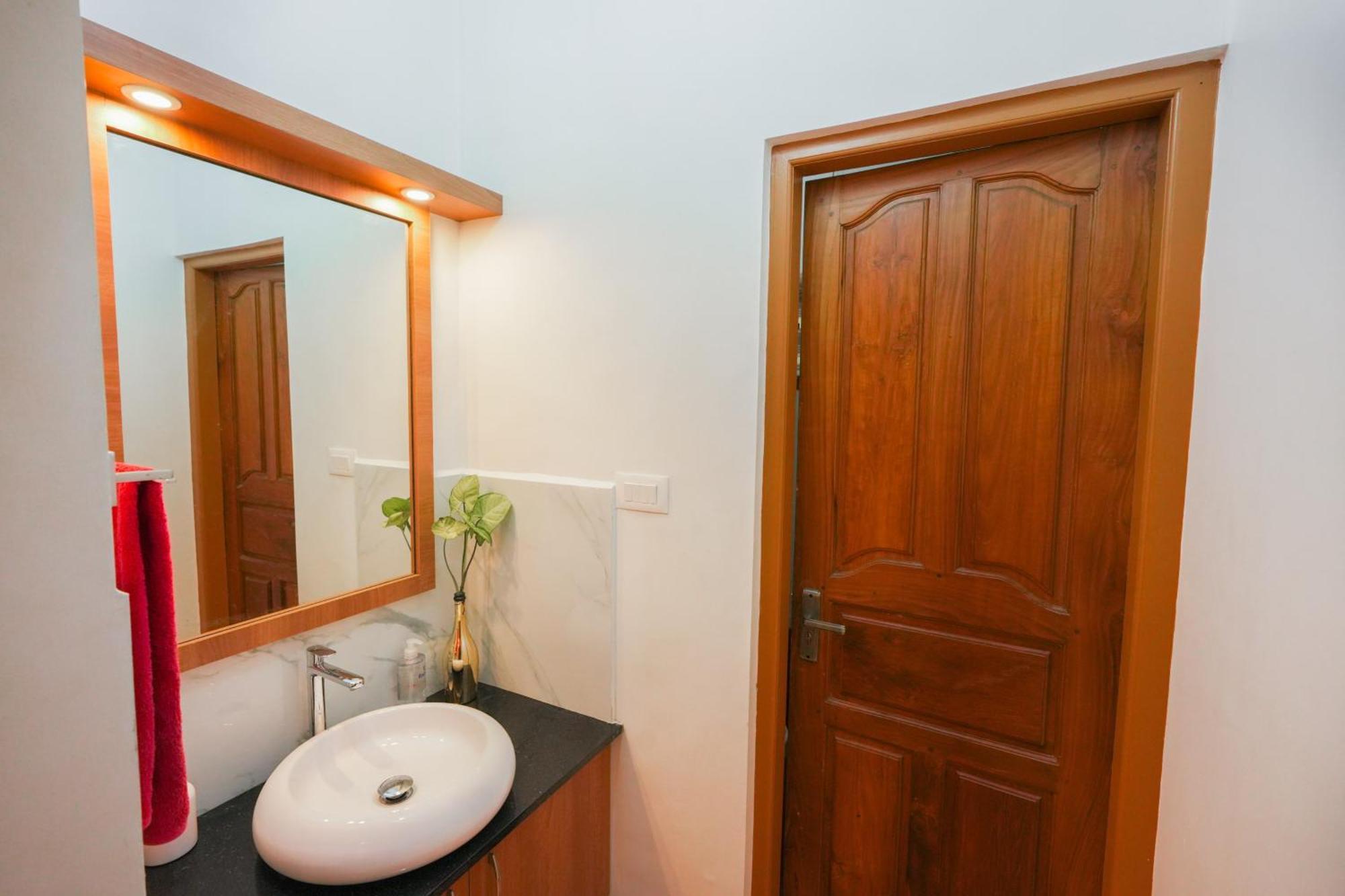 Parudeesa - Heavenly- Luxurious Palace Look-Near Cbd - Kerala - India With Breakfast Kaladi Luaran gambar