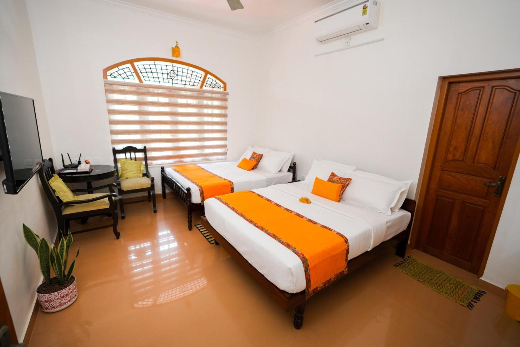 Parudeesa - Heavenly- Luxurious Palace Look-Near Cbd - Kerala - India With Breakfast Kaladi Luaran gambar