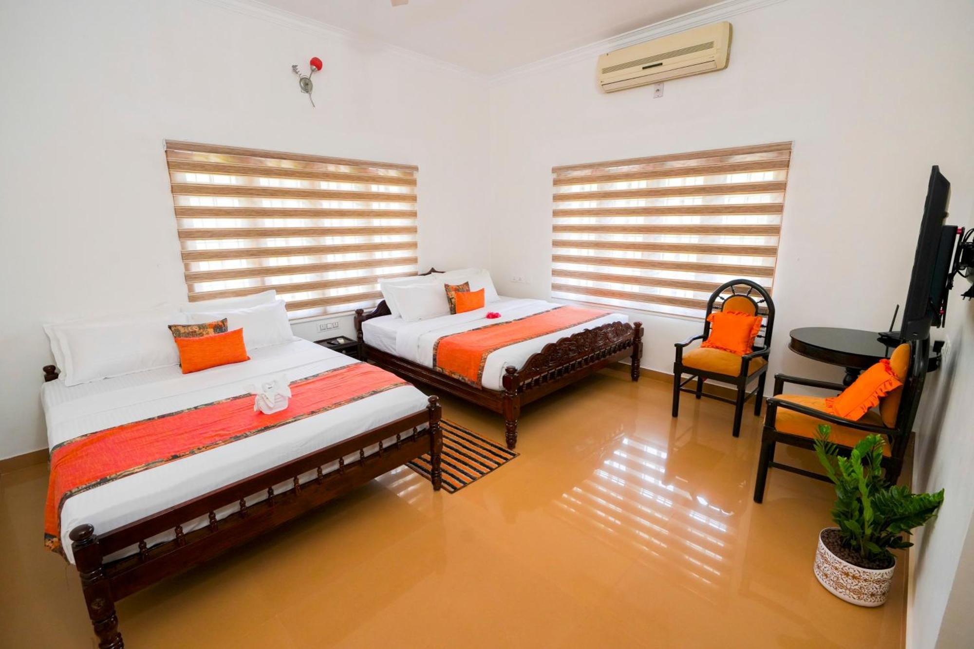 Parudeesa - Heavenly- Luxurious Palace Look-Near Cbd - Kerala - India With Breakfast Kaladi Bilik gambar